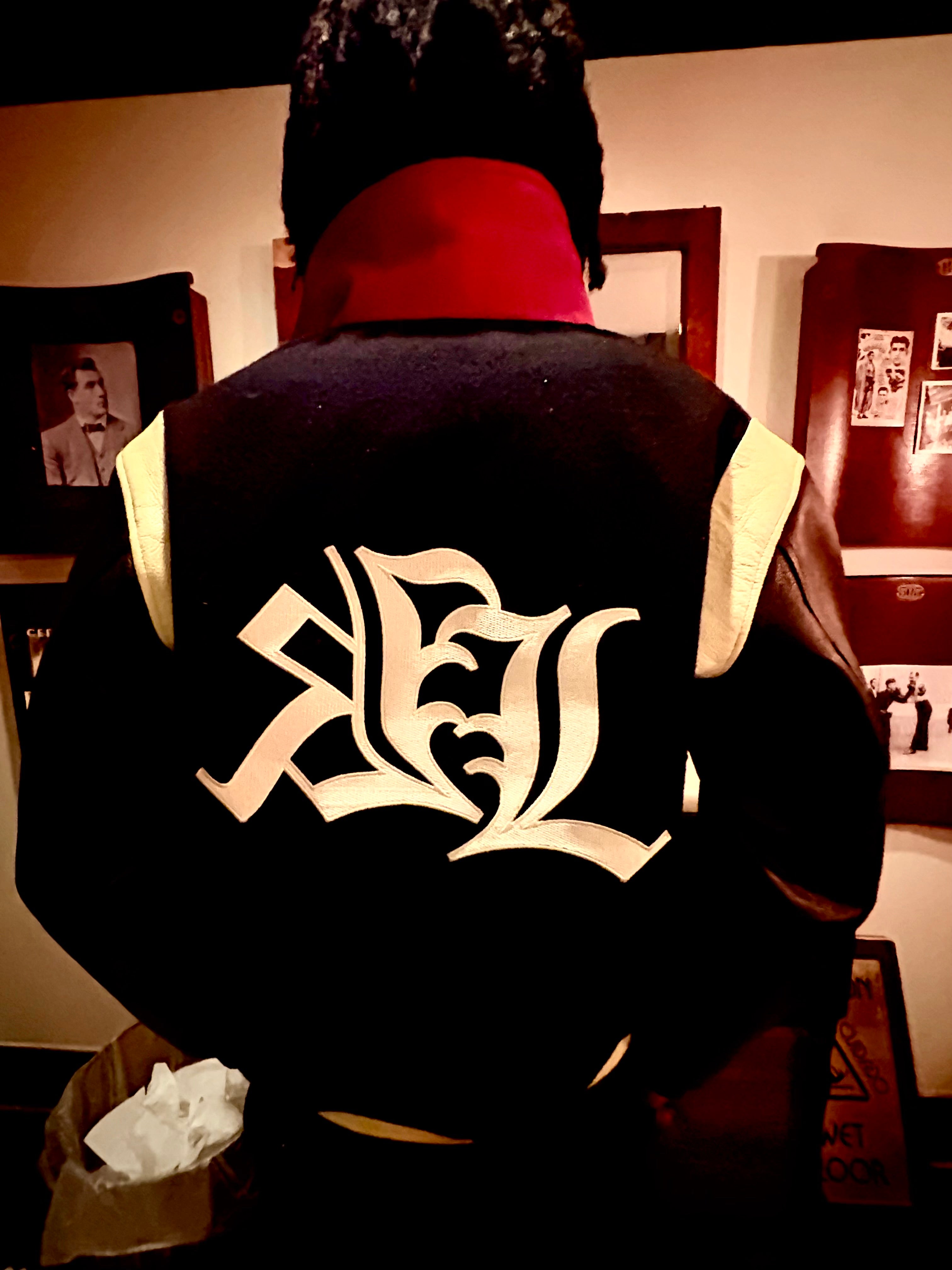 ROYAL HEIRS VARSITY
